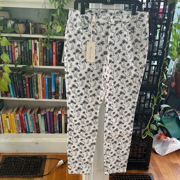 Two by Vince Camuto Denim - Palm Tree Print jeans
